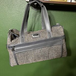 Oleg Cassini vintage duffel bag excellent condition